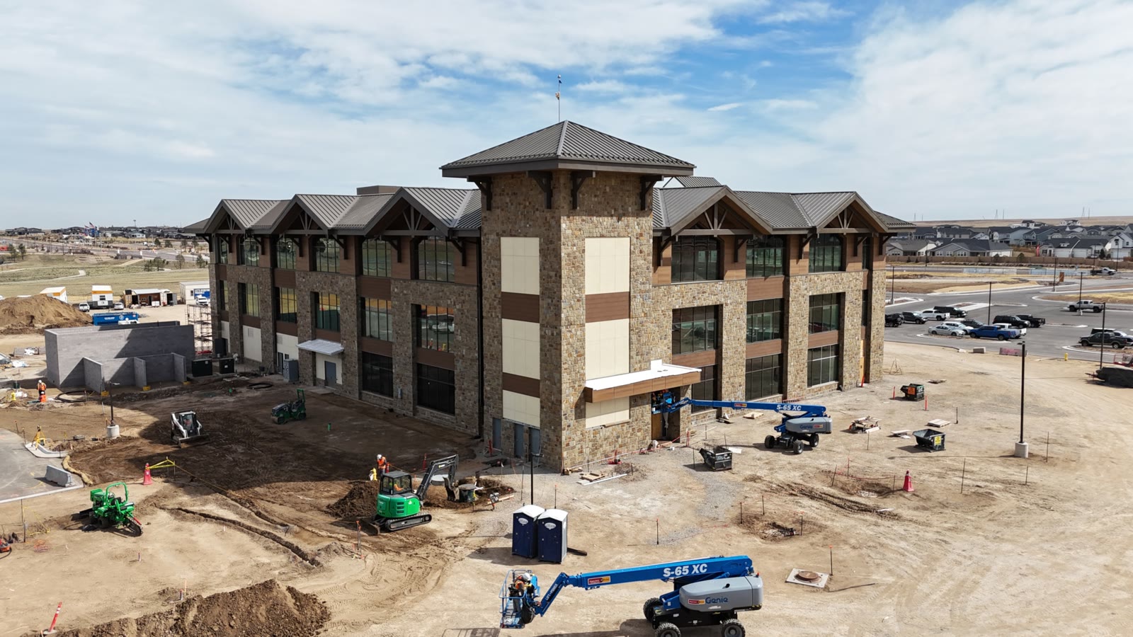 Advent Aurora Highlands commercial project